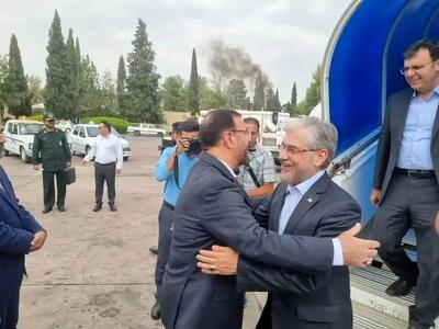 وزیر علوم وارد شیراز شد