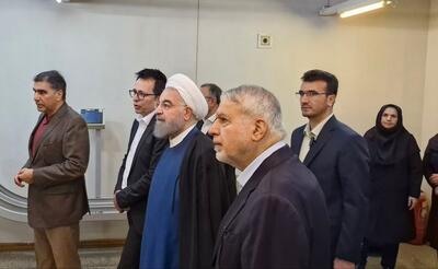حسن روحانی کتابخانه‌اش را به کتابخانه ملی اهدا کرد
