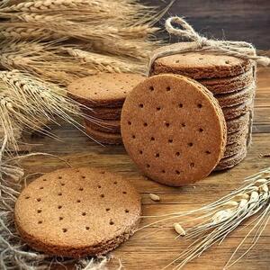 از میزان کالری انواع بیسکویت ساقه طلایی مطلع شوید !