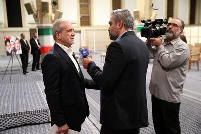 تیپ خاص علی لاریجانی در دیدار با رهبری/ چهره خندان پزشکیان شکار دوربین ها شد+ تصاویر