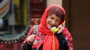 خانه لاکچری ناهید مسلمی با دکوراسیون مدرن و پرده‌های سبز + فیلم