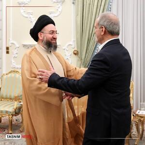 تأکید حکیم و پزشکیان بر تعمیق روابط راهبردی ایران و عراق و همکاری برای ثبات منطقه