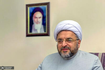 هادی سروش: سیره امام خمینی(س) در روایتِ آخرالزمان با آنچه امروز از گویندگان می‌شنویم تفاوت جوهری دارد