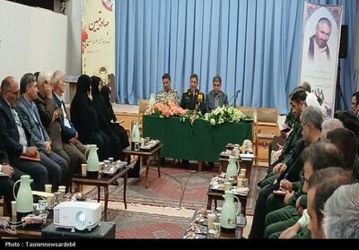 جلسه شورای اداری در آغوش موزه دفاع مقدس- عکس صفحه استان تسنیم | Tasnim