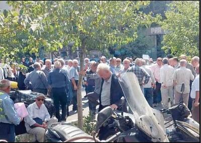 تجمع بازنشستگان فولاد     علیه افزایش فرانشیز درمان