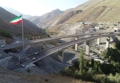 رئیس‌جمهور باند شرقی منطقه ۲ آزادراه تهران ـ شمال را افتتاح کرد