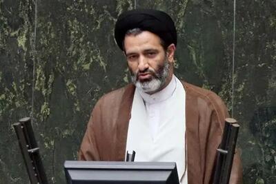 حسینی کیا، نماینده مجلس: عراقچی بداند که اگر پای خود را از گلیم خود فراتر بگذارد او را استیضح می‌کنیم+فیلم