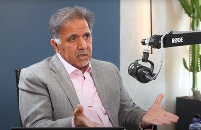 ویدیو / عباس آخوندی: آن گروهی که فعلا قدرت را در دست دارند و مثلا موفق می‌شوند کنسرت همایون برقرار نشود، اینها یک مجموعه‌ای از منافع دارند که پشت یک ظاهر مذهبی پنهان می‌شوند