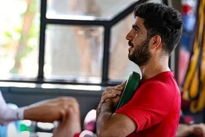 هافبک پرسپولیس دیدار با فولاد را از دست داد