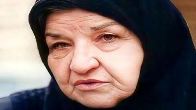 خبر روز | عکس قدیمی «پروین سلیمانی و نوه مشهورش» سوار بر اتوبوس دهه 80 | گلی شی