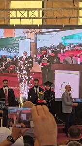 جولانی به همسرش مدرک دانشگاهی داد