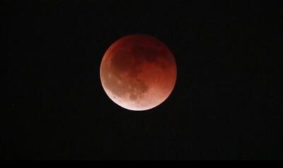 ببینید | رصد ماه‌گرفتگی کامل شب گذشته از سازمان فضایی ایران