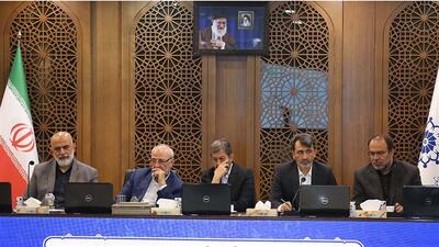 اصلاح سیاست‌های ارزی، تسهیل قوانین مالیاتی و حمایت پایدار از تولید ضروری است | مطالبه برای تفویض اختیارات به استان