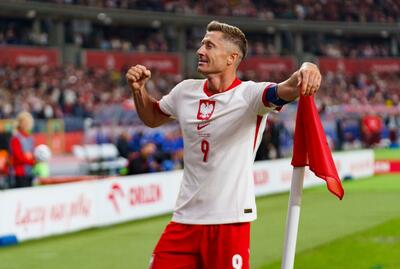 گلزنی روبرت لواندوفسکی در شب برتری 3-1 لهستان مقابل فنلاند - پارس فوتبال