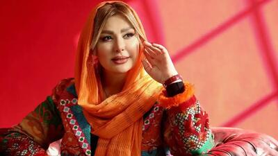 تصویر روز | عکس بدون آرایش نیوشا ضیغمی در اتاق گریم | گلی شی