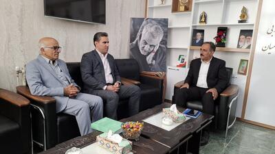 هم‌افزایی جهاد دانشگاهی و فرمانداری درمیان در مسیر توسعه و کارآفرینی