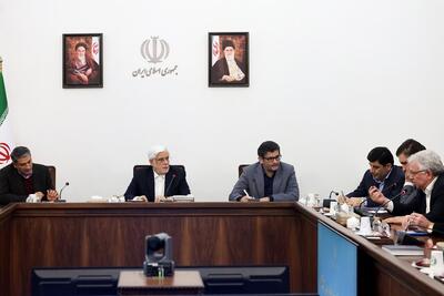 عارف: صدای واحدی برای مبارزه با فساد داشته باشیم - روزنامه رسالت