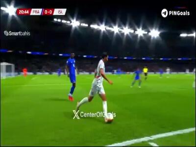 گل اول ایسلند به فرانسه توسط گودجانسون