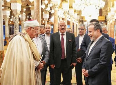 بازدید عراقچی از مسجد «جامع الزیتونه» و دیدار با مفتی کل تونس
