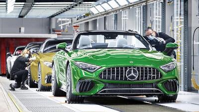 فرآیند پیشرفته تولید مرسدس بنز AMG SL در کارخانه آلمان (فیلم)