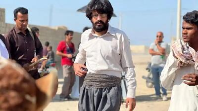خبر روز | عکس «اوس غلام، افشین، وحید و سیروس» در پشت صحنه سریال نون خ | گلی شی