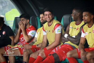 پیوستن هافبک پرسپولیس به استقلال منتفی شد