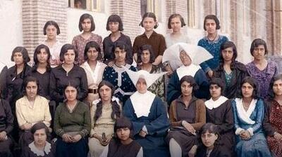 عکس سفر در زمان /  از مدرسه دخترانه فرانسوی در تهران تا نیمکت مدارس ۸۰ سال قبل