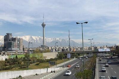 خیابان‌های تهران هم‌اکنون خلوت است؛ با سرعت مطمئنه حرکت کنید