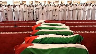 اقامه نماز میت بر شهدای حمله اسرائیل به دوحه با حضور امیر قطر (فیلم)