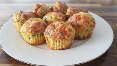 طرز تهیه مافین اسفناج و پنیر خوشمزه، سالم و خیلی سریع!