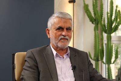 ویدیو/ محسن قمصری، مدیر سابق بین‌الملل شرکت نفت ایران: حمله به ایران باعث افزایش قیمت نفت نشد، زیرا ما سهم چندانی در تولید نفت در دنیا نداریم/ نمی‌توانیم خود را در این زمینه با روسیه مقایسه کنیم/ طبیعی است که جنگ اوکراین بر بازار اثر بگذارد