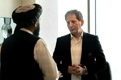 ستایش «ف.ک» از «ب.ز»؛ کبوتر با کبوتر، باز با باز