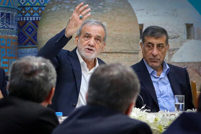 رئیس‌جمهور: اگر مردم به میدان بیایند، هر کاری از دست ما بر می‌آید