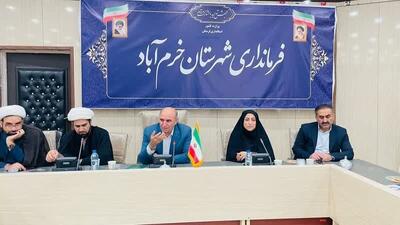 راهبرد دشمن ایجاد جدایی بین مردم و مسئولان است