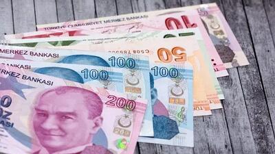 برای سفر به ترکیه لیر ببریم یا دلار؟ راهنمای کامل مدیریت پول در سفر