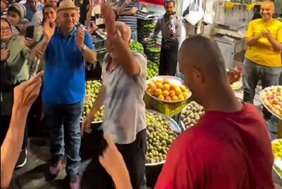 آواز ماندگار؛ صادق بوقی و جوان رعنای بی مو با مسافرای رشت چه آو آو آویی راه انداختن