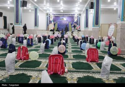 توزیع بیش از 2000 بسته لوازم‌التحریر در شهرستان دیر- عکس صفحه استان تسنیم | Tasnim