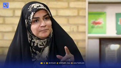 بچه چشم رنگی سحر امامی مجری شیرزن صدا و سیما