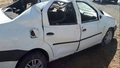 پنج مصدوم در حادثه واژگونی خودرو در محور تفت به شیراز