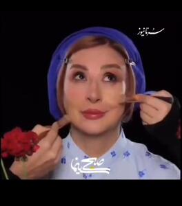 تاریخ و زمان وبگردی؛ مراحل گریم مرجانه گلچین به سبک مادربزرگِ مجموعه خاطره انگیز خونه مادربزرگه