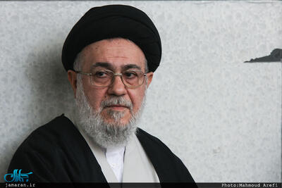 آیت‌الله موسوی خوئینی: یکی از خصلت‌های نیکوی حجت‌الاسلام جماعتی حریّت در اظهارنظر و بیان عقیده به‌ویژه در مسائل سیاسی کشور بود؛ نامردمی‌های ارباب قدرت را برنمی‌تافت و در حد توانش بر آنان می‌تاخت