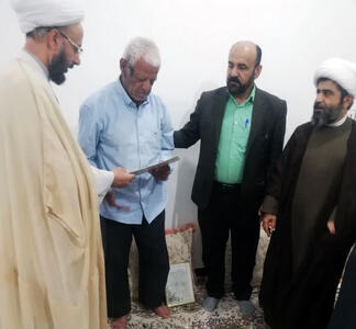 تجلیل از خانواده شهید اهل‌سنت «یونس شیخی» در مهر فارس