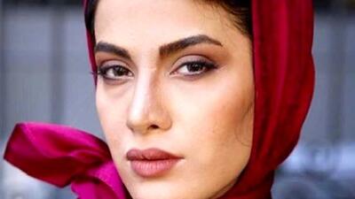 ریحانه رضی ستاره درخشان سریال تاسیان با استایل سبز رنگ خاص و متفاوت در سفر به شهر یزد