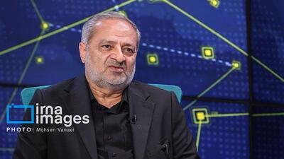 ساخت هزار مدرسه در دستور کار/ راه موفقیت کشور از جوانان می‌گذرد