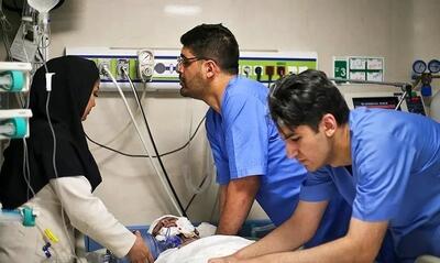 رئیس دانشگاه علوم پزشکی تهران: ۳۰ هزار پزشک در حرفه‌های غیرپزشکی شاغل هستند/ کمبود ۱۵۰۰ پرستار در دانشگاه علوم‌پزشکی تهران