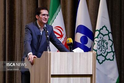 کتاب «بازار، تجار و اصناف دارالخلافه از گذشته تا به امروز»؛ راوی پیوند بازار با عرفان تا سیاست