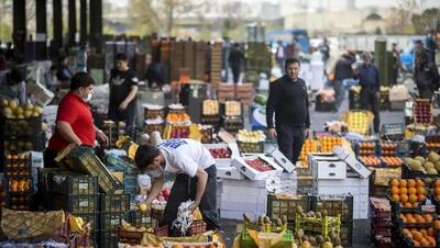 با دستمزد یک روز کارگر، چند کیلو میوه می‌توان خرید؟