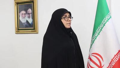 آموزش و پرورش: روپوش دانش آموزان تا سه سال تغییر نمی کند + فیلم