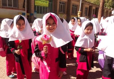 کاهش سن ورود دانش‌آموزان به مدرسه