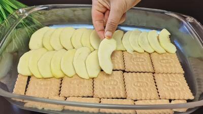 سیب و بیسکویت بردارید و این دستور خوشمزه را سریع و آسان درست کنید !